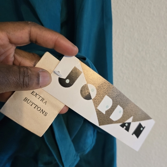 Vintage Jordan 100% Silk Blouse Women Sz 12 Blue Long Sleeves Embroidered - Picture 8 of 13